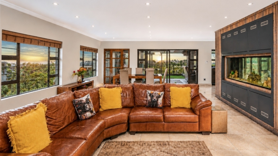 8 Bedroom Property for Sale in Birdwood Estate North West